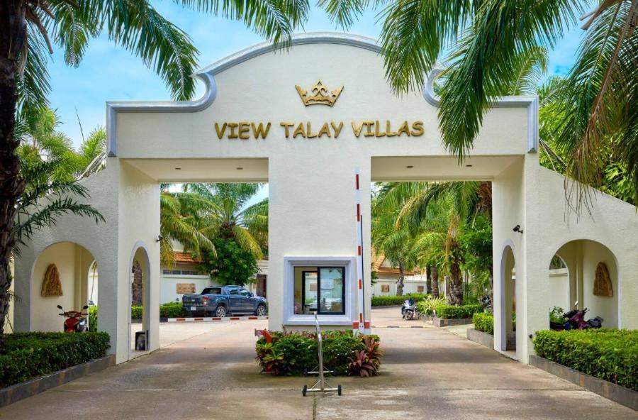 विला Bali Style Luxury Pool Near & Walking St! Pattaya
