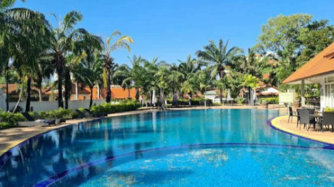 विला Bali Style Luxury Pool Near & Walking St! Pattaya